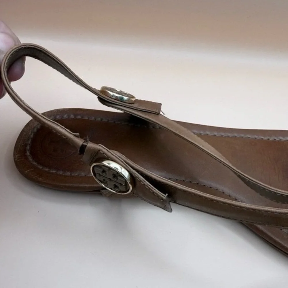Tory‎ Burch Emmy Tan Leather Flat Thong Slingback Sandals Logo Medallion 9.5M